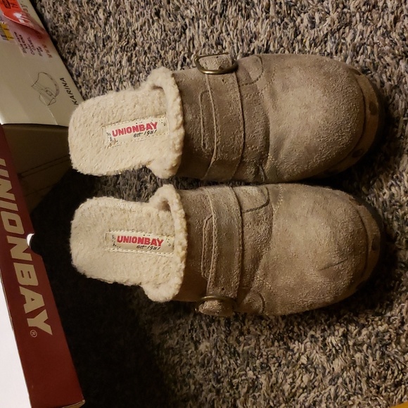 Union Bay clogs - Picture 3 of 6